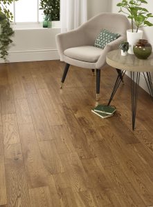 Columbus Golden Handscraped UV Lacquered Solid Wood Flooring